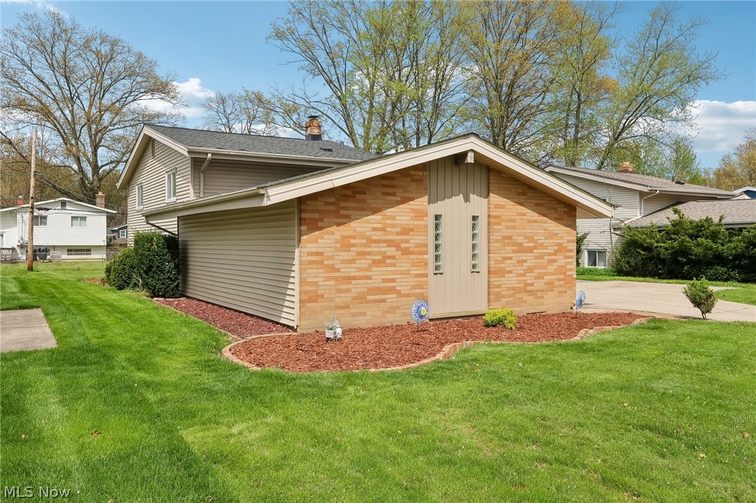 23956 Fairlawn Drive