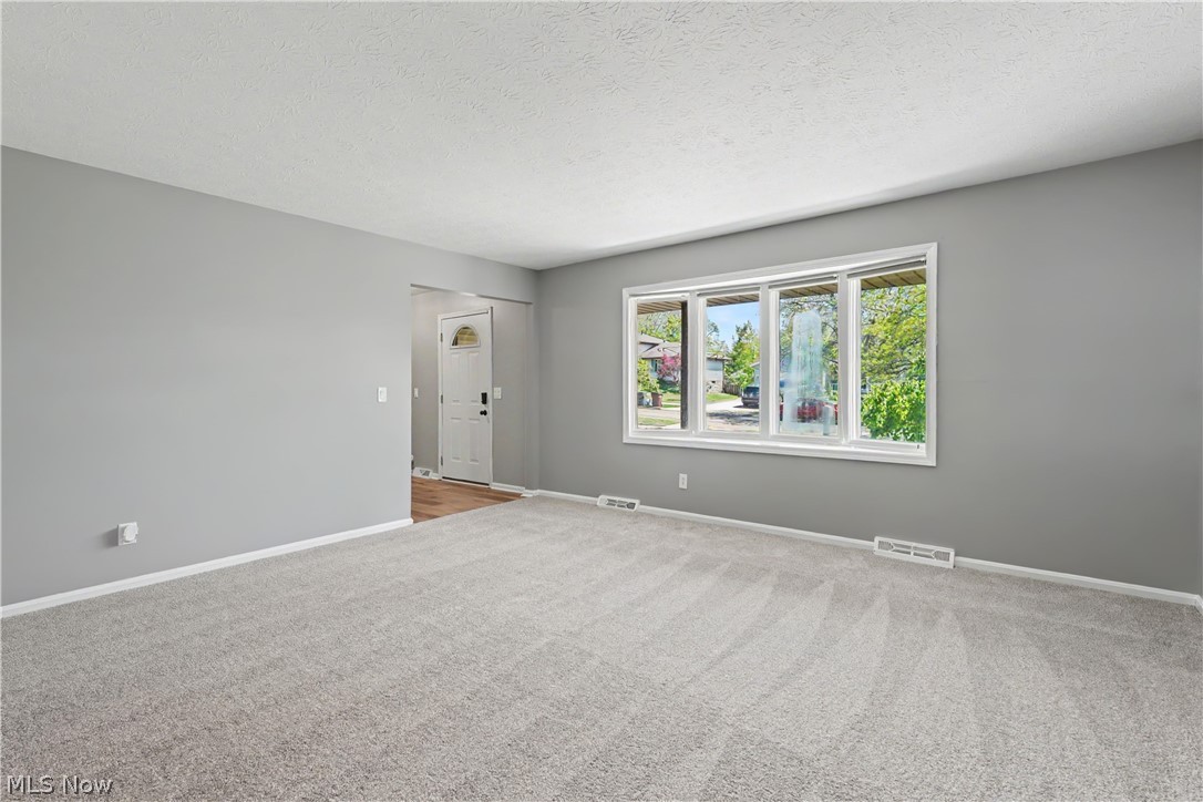 3890 Sanford Drive