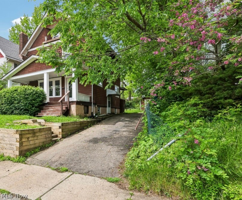 897 Polk Avenue