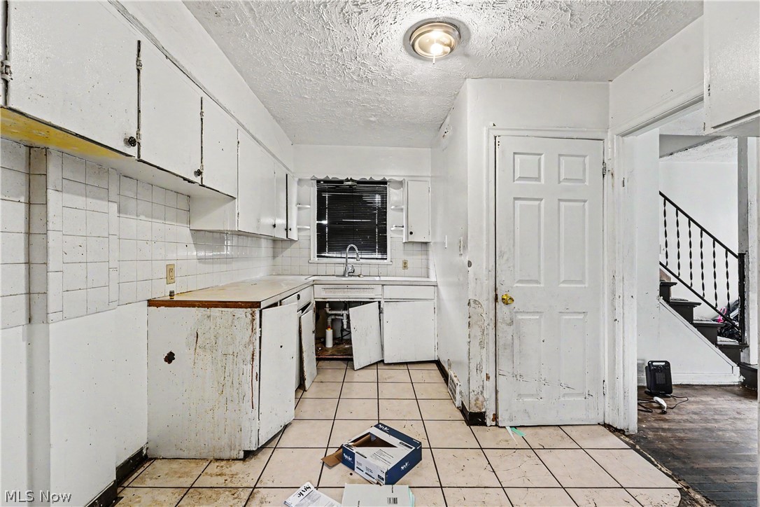 1358 Peckham Street