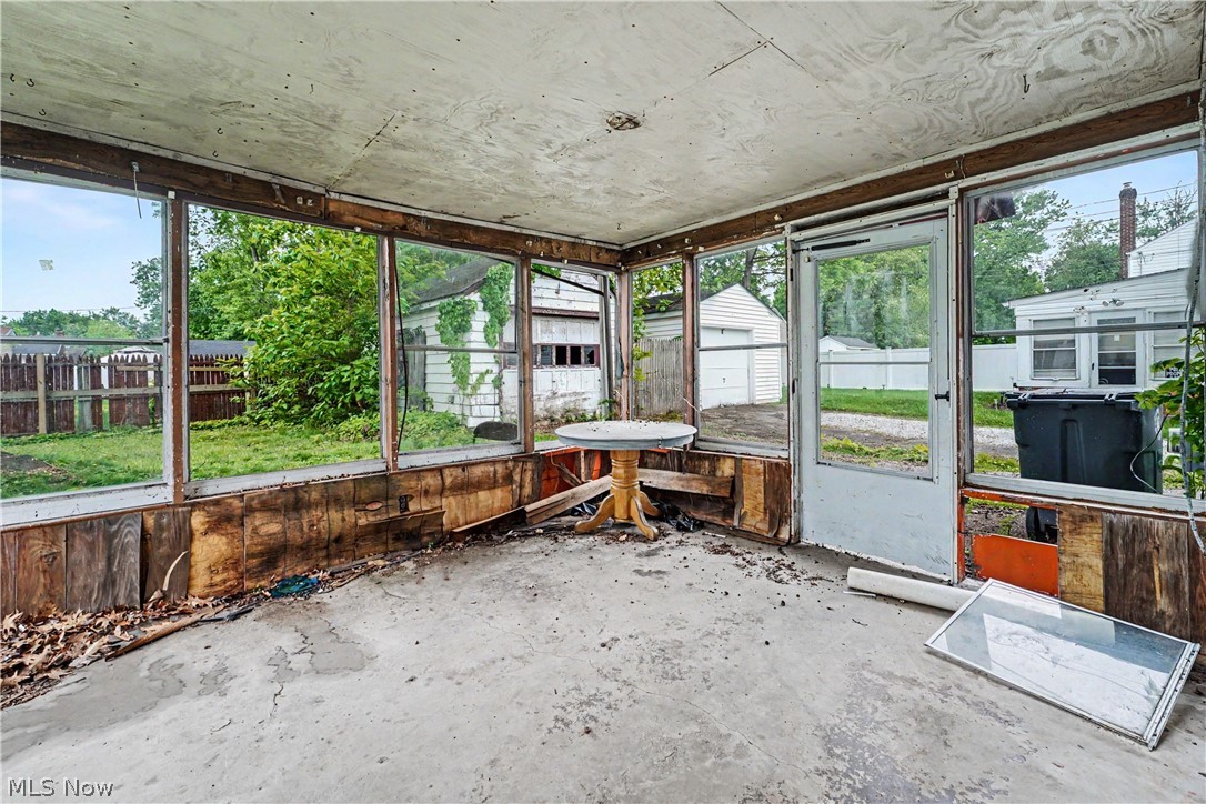 1358 Peckham Street