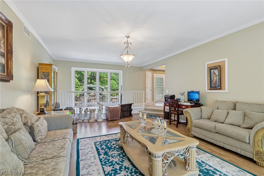 5785 Lamplighter Drive