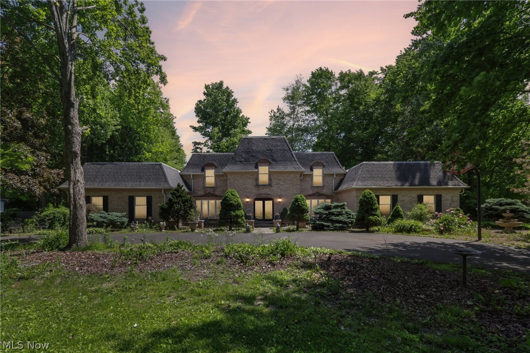 5785 Lamplighter Drive