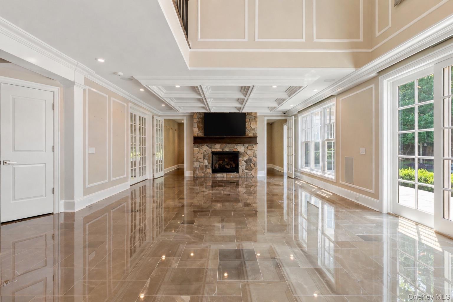 1 Bromley Court