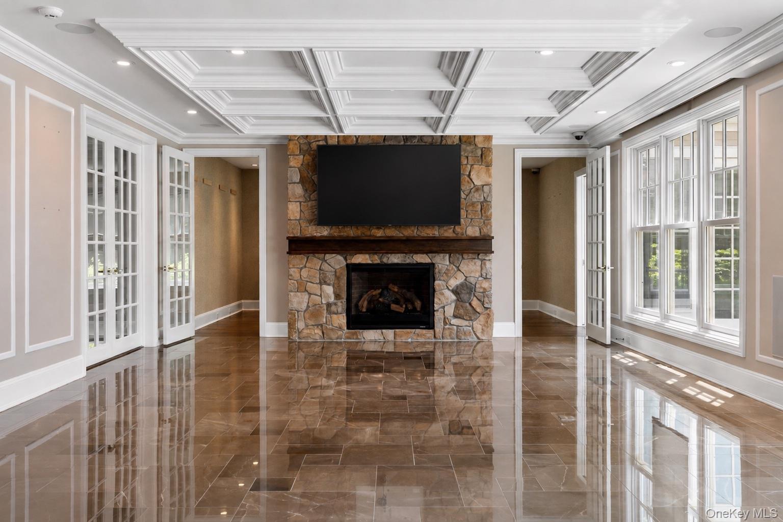 1 Bromley Court
