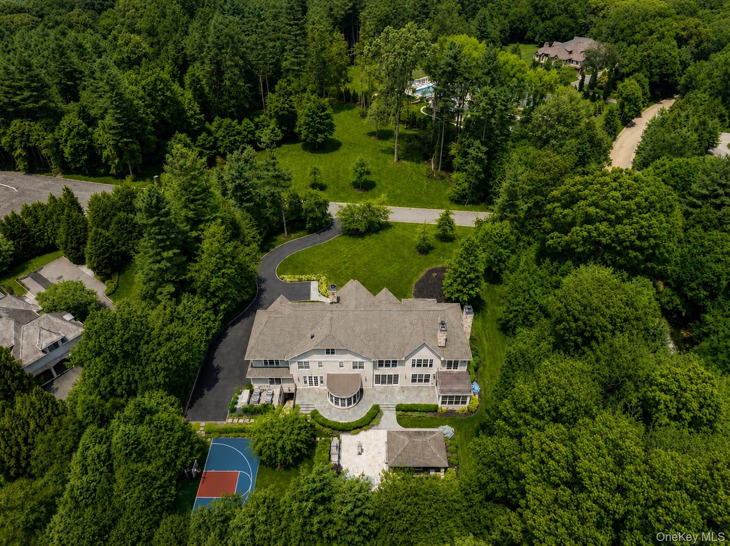 1 Bromley Court