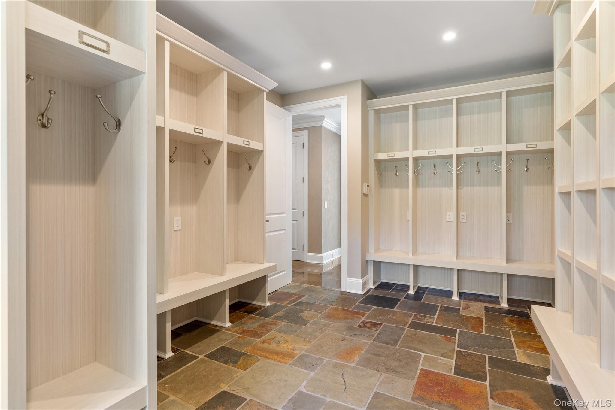 1 Bromley Court