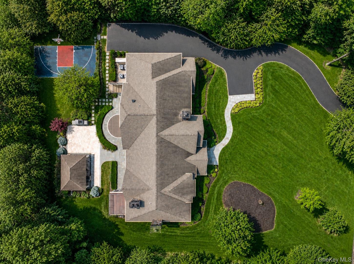 1 Bromley Court