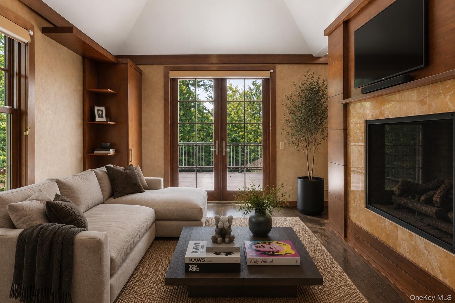 1 Bromley Court