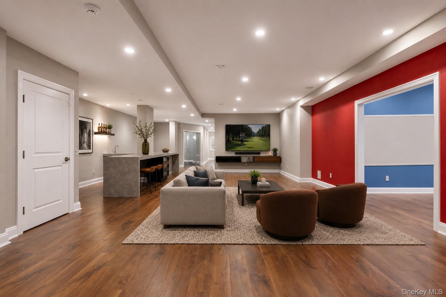 1 Bromley Court