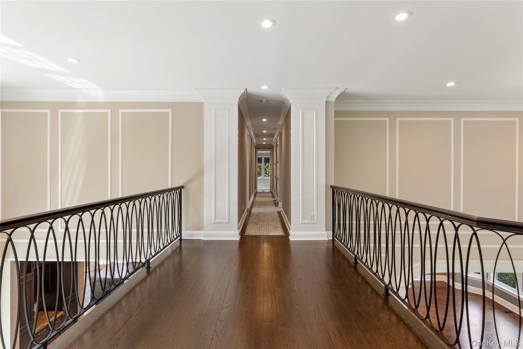 1 Bromley Court