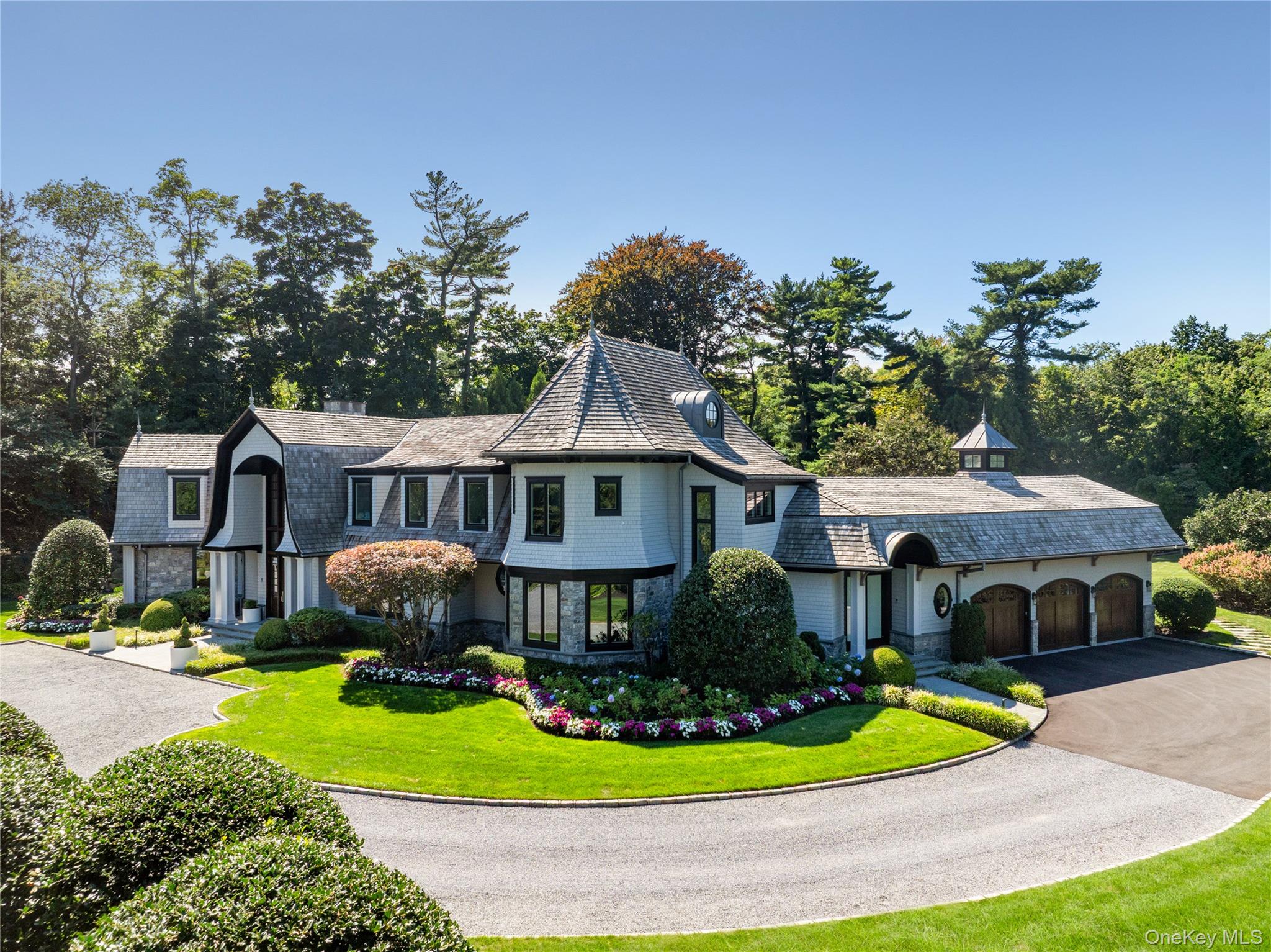 2 Hidden Pond Drive