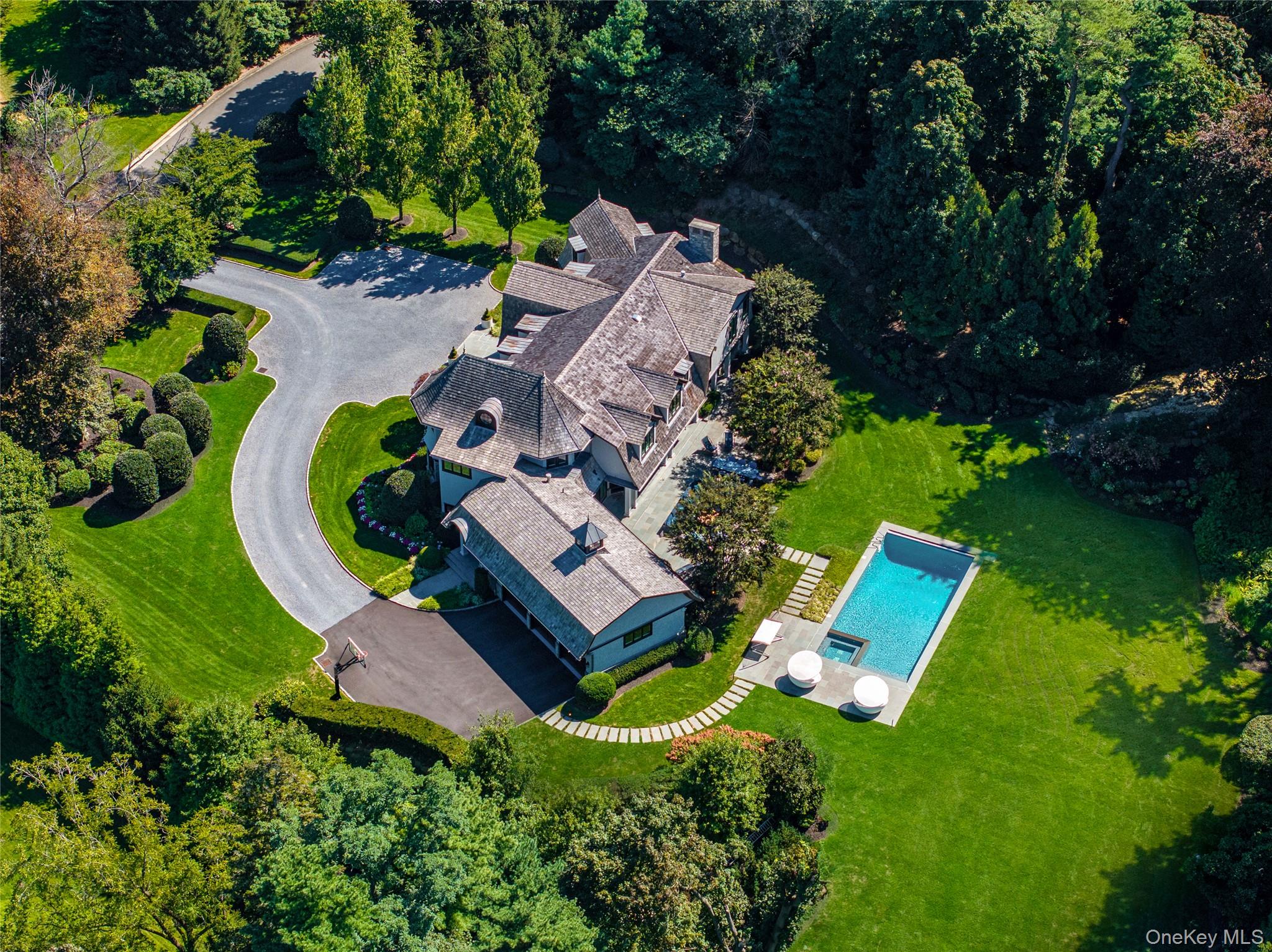 2 Hidden Pond Drive