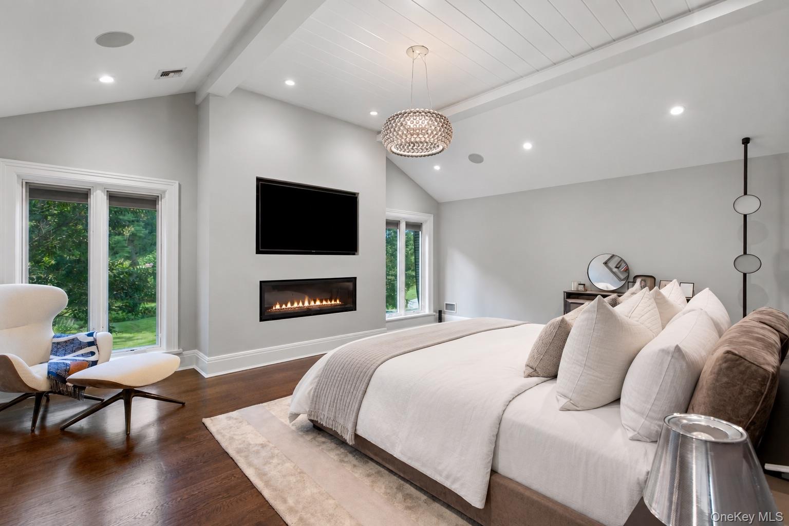 2 Hidden Pond Drive