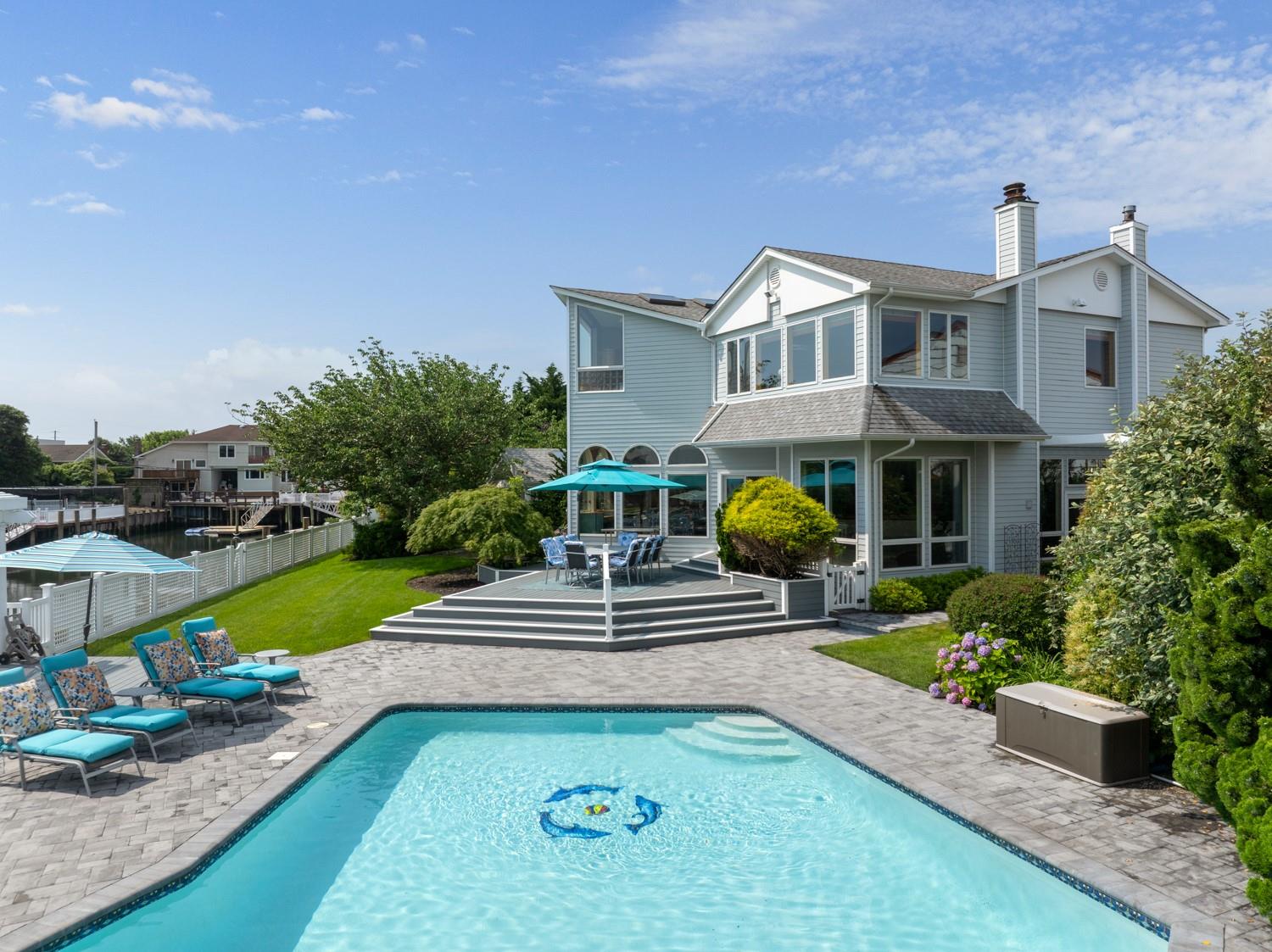 1416 Bay Boulevard