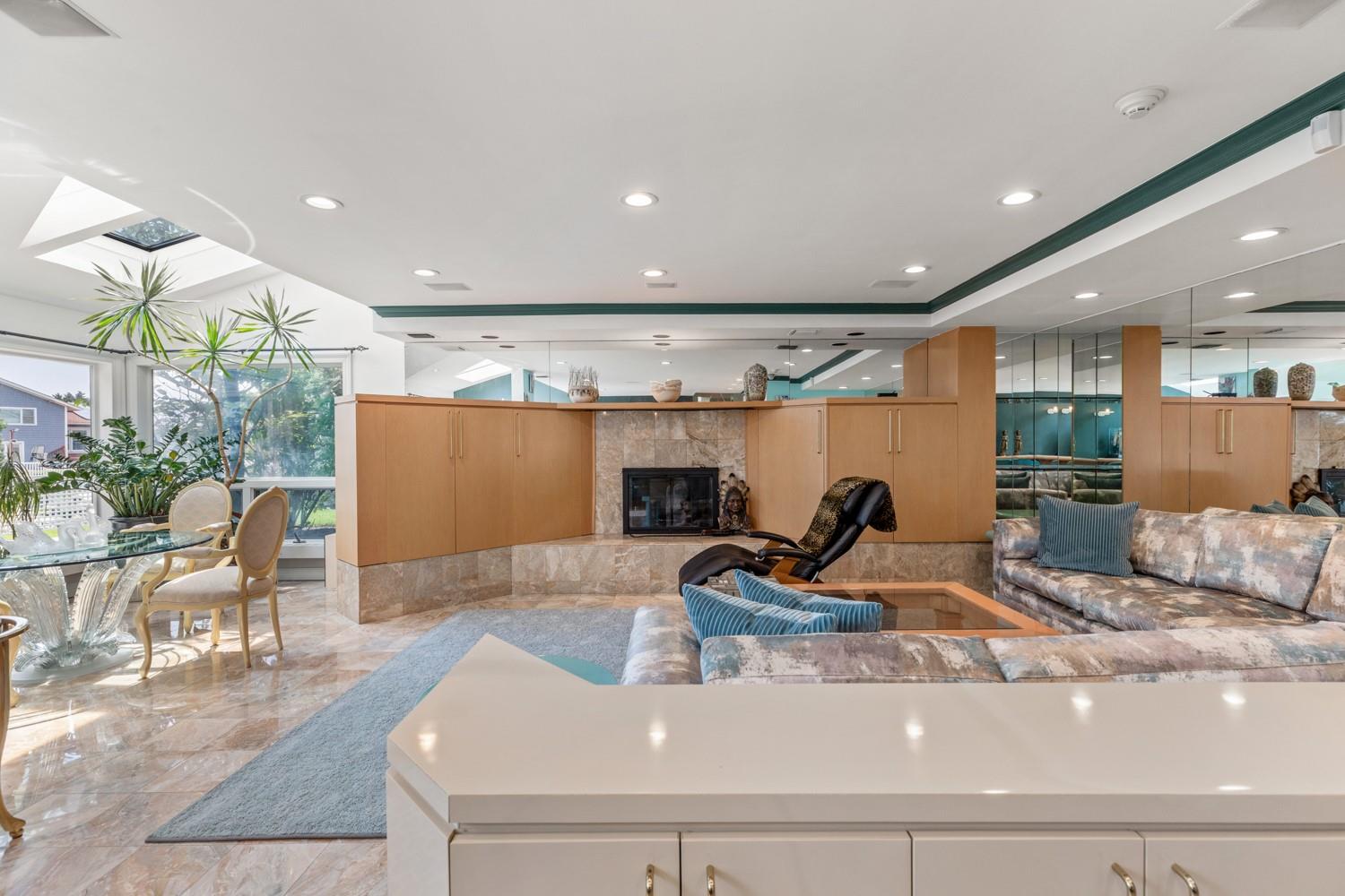 1416 Bay Boulevard