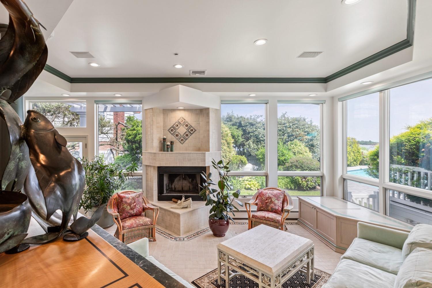 1416 Bay Boulevard