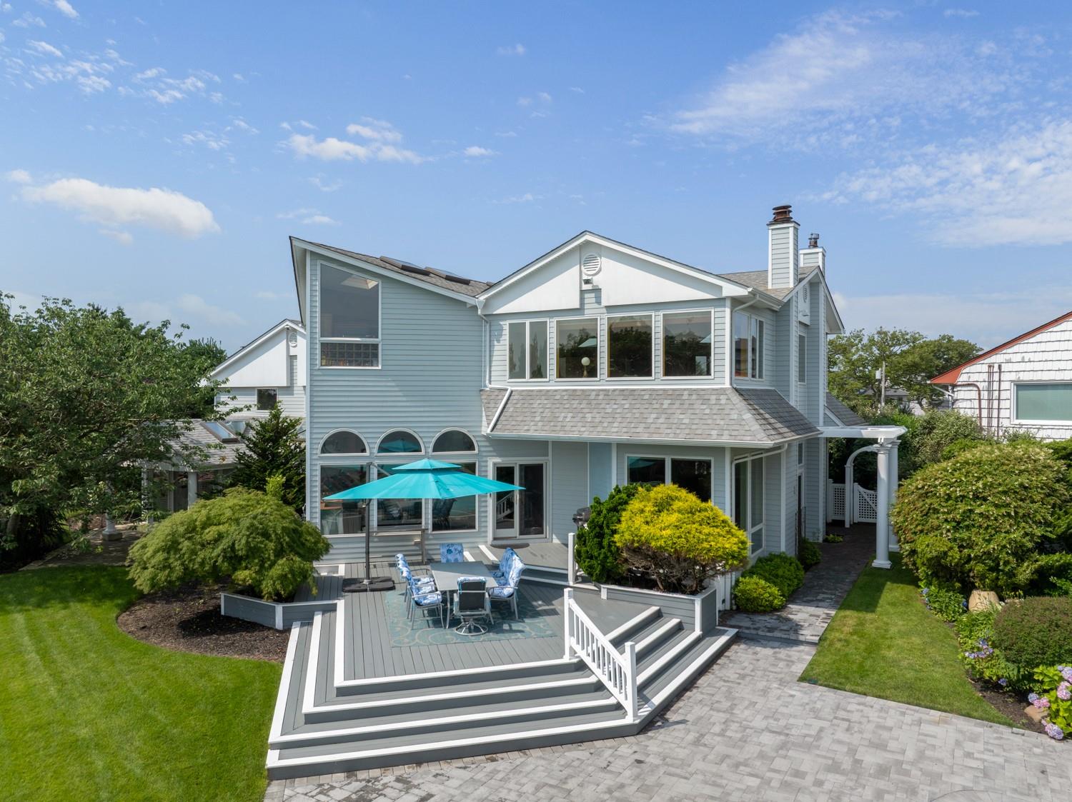 1416 Bay Boulevard