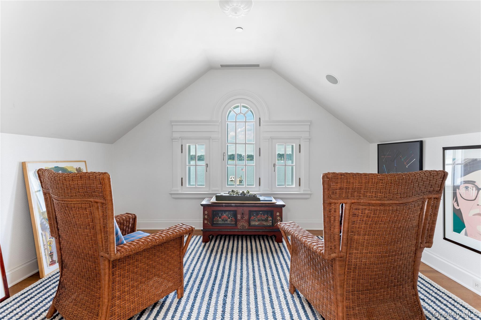 75 Cove Neck Road