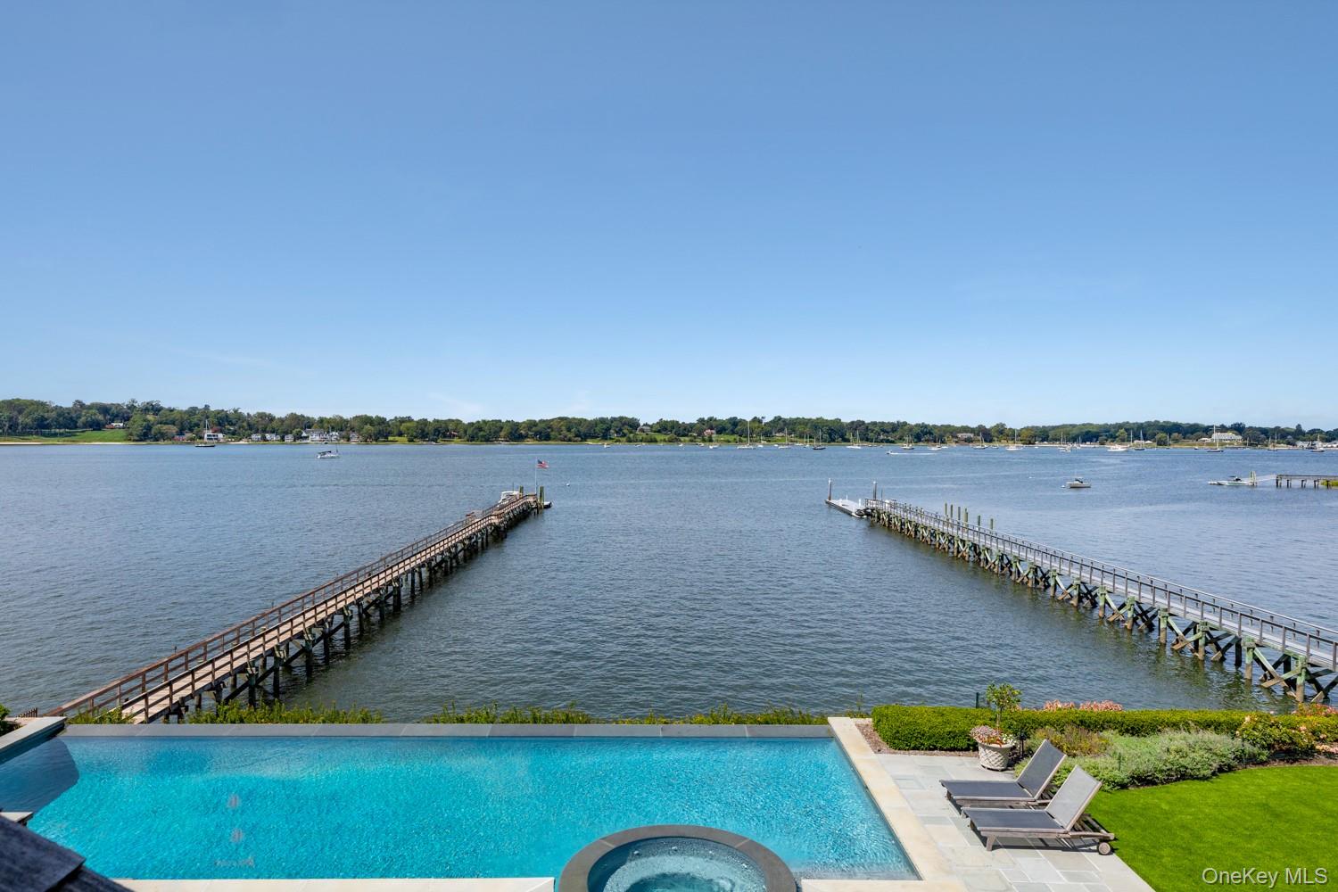 75 Cove Neck Road