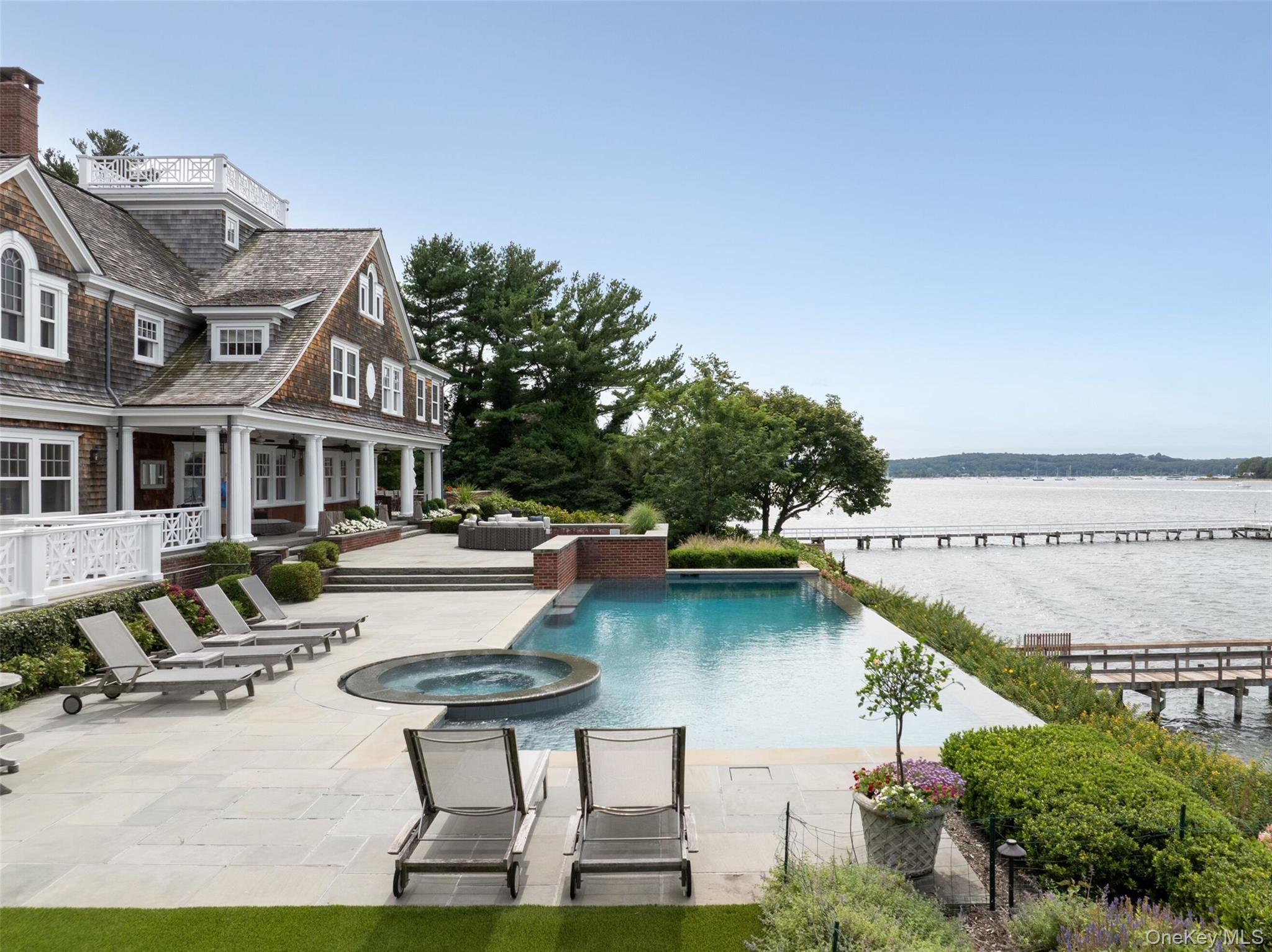 75 Cove Neck Road