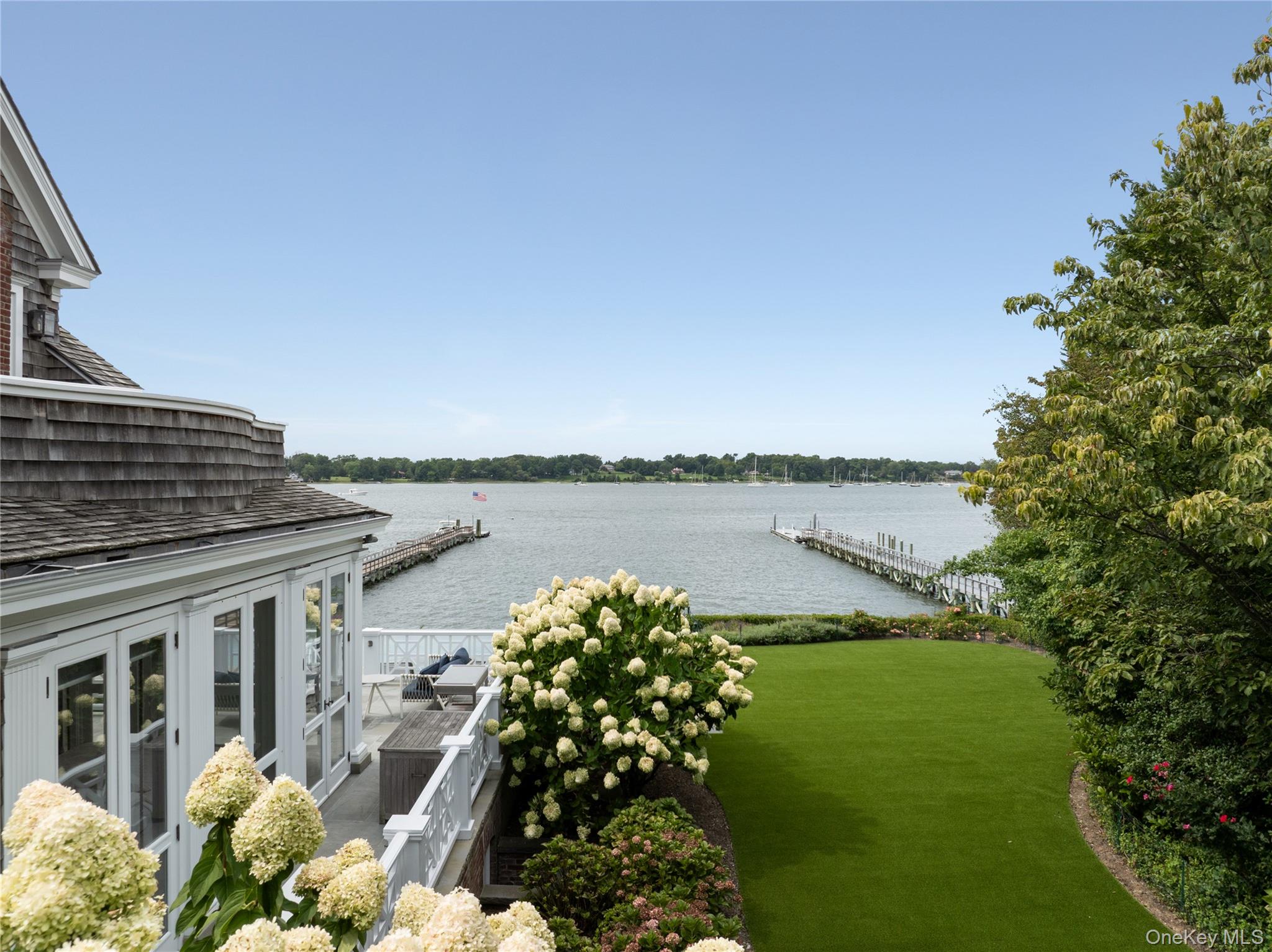 75 Cove Neck Road