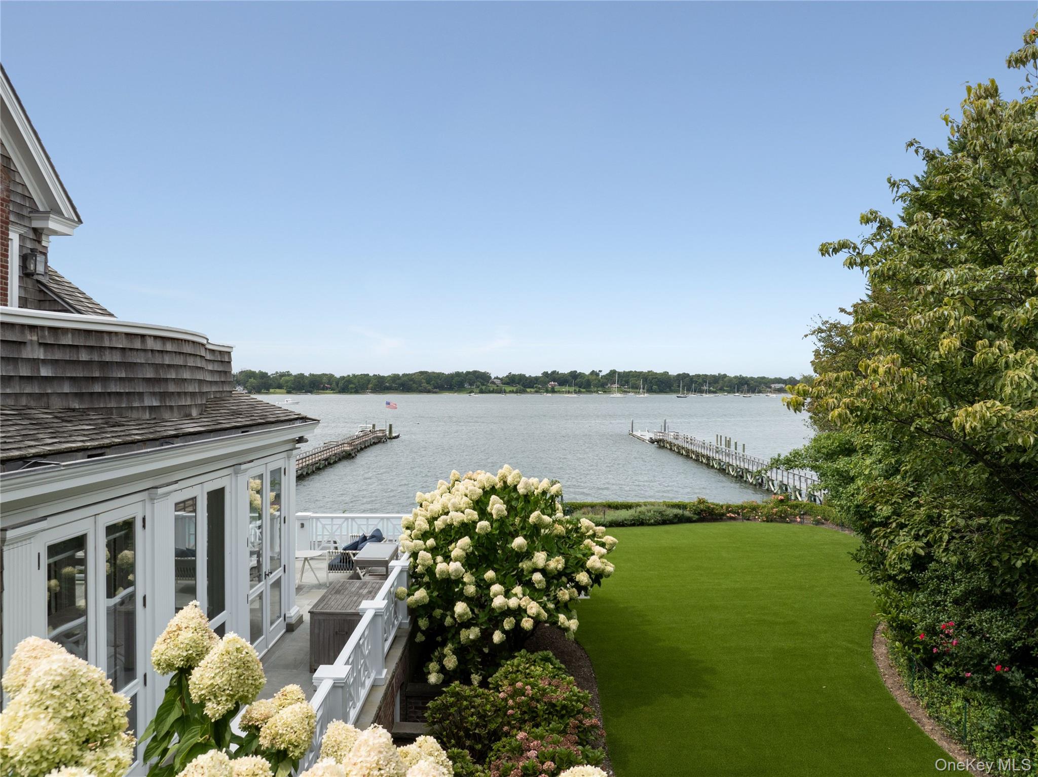 75 Cove Neck Road