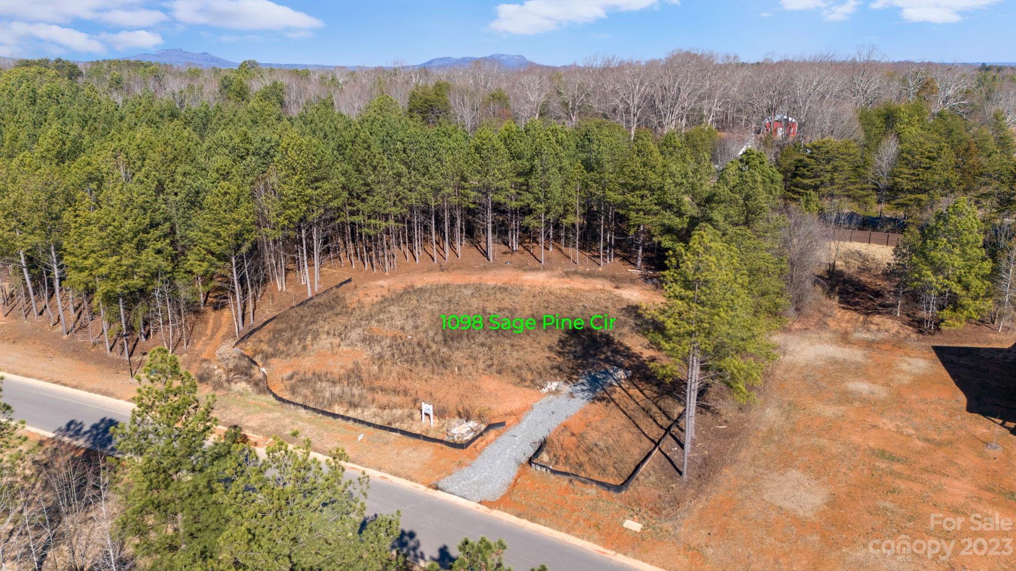 1098 Sage Pine Circle