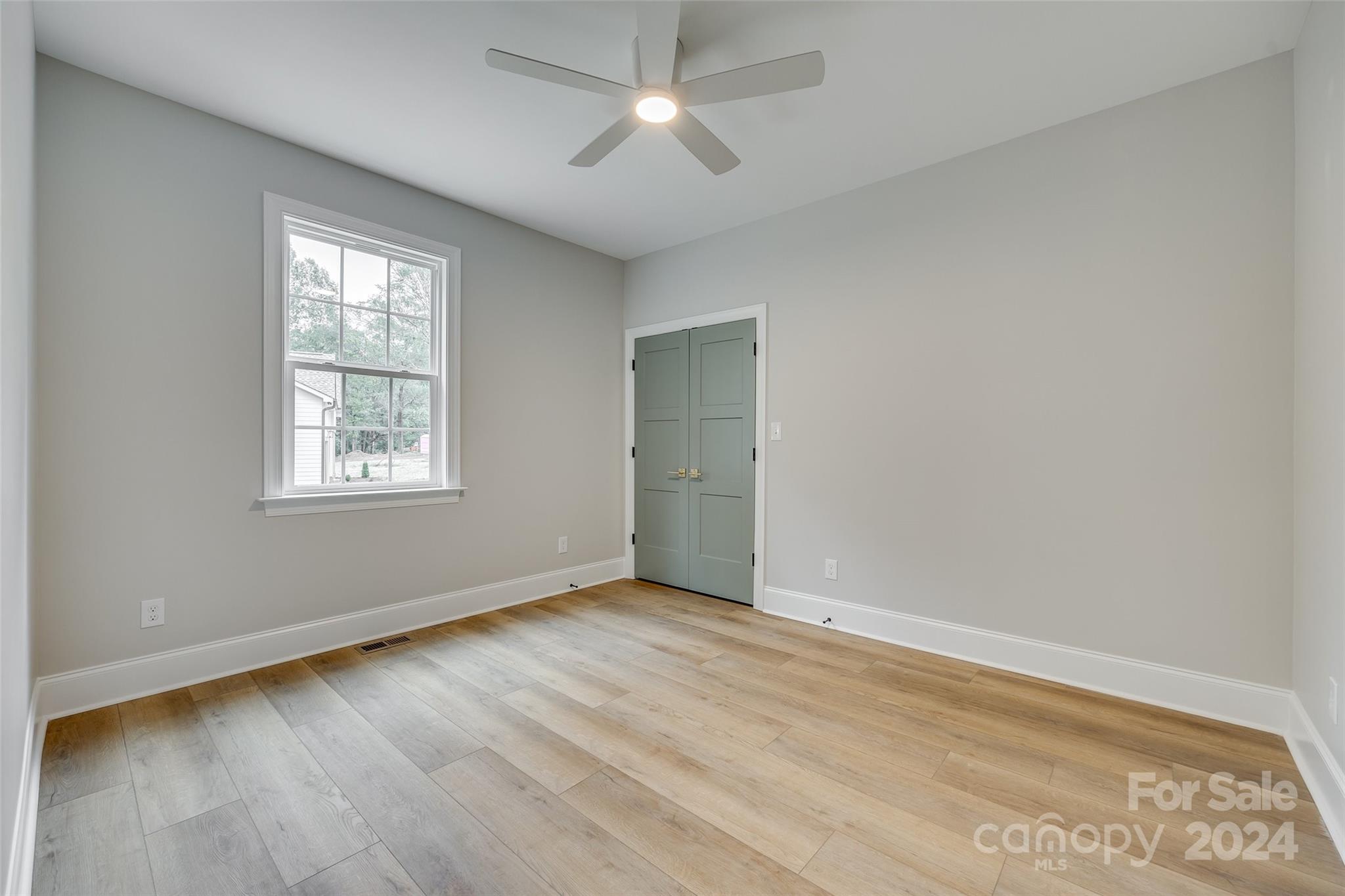 1025 Oakmont Drive Unit: 2