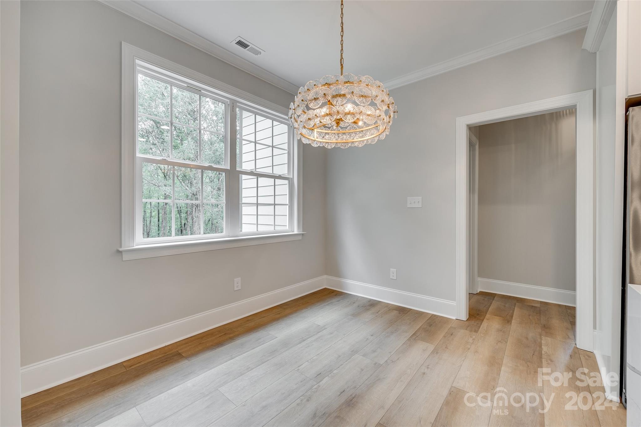 1025 Oakmont Drive Unit: 2