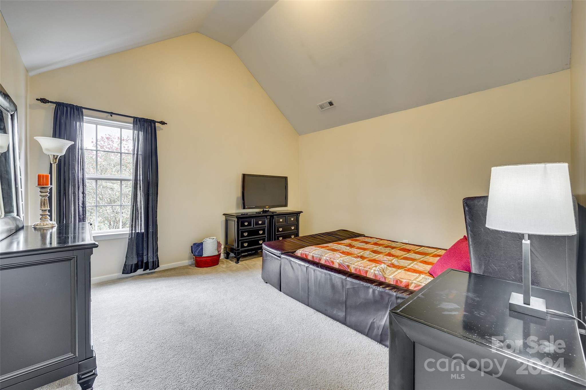 2004 Covered Bridge Court