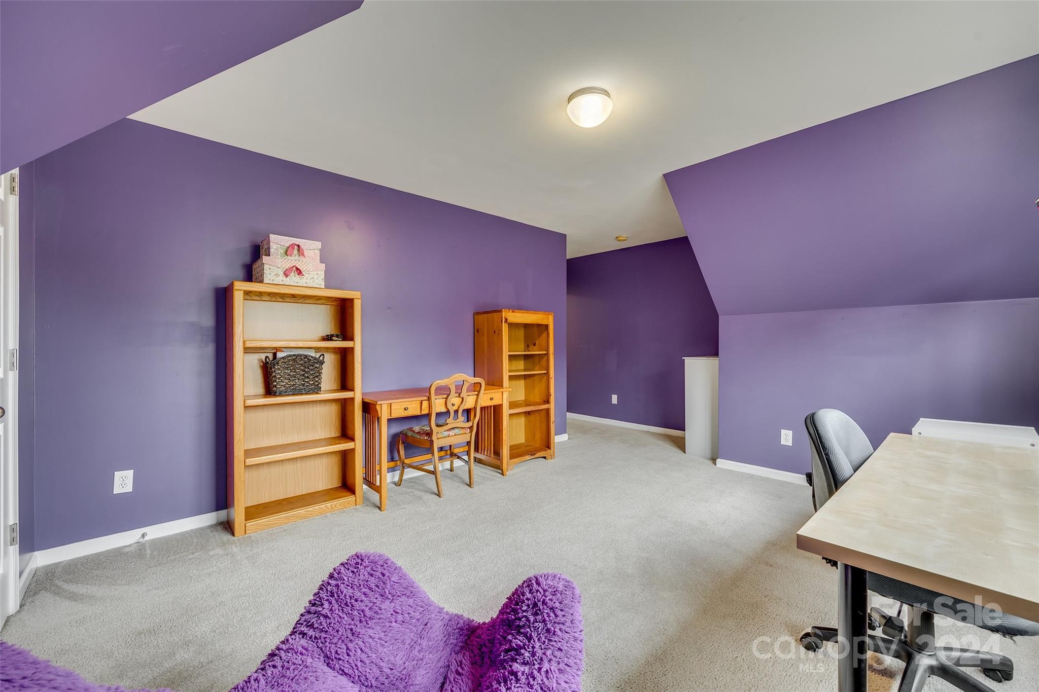 2004 Covered Bridge Court