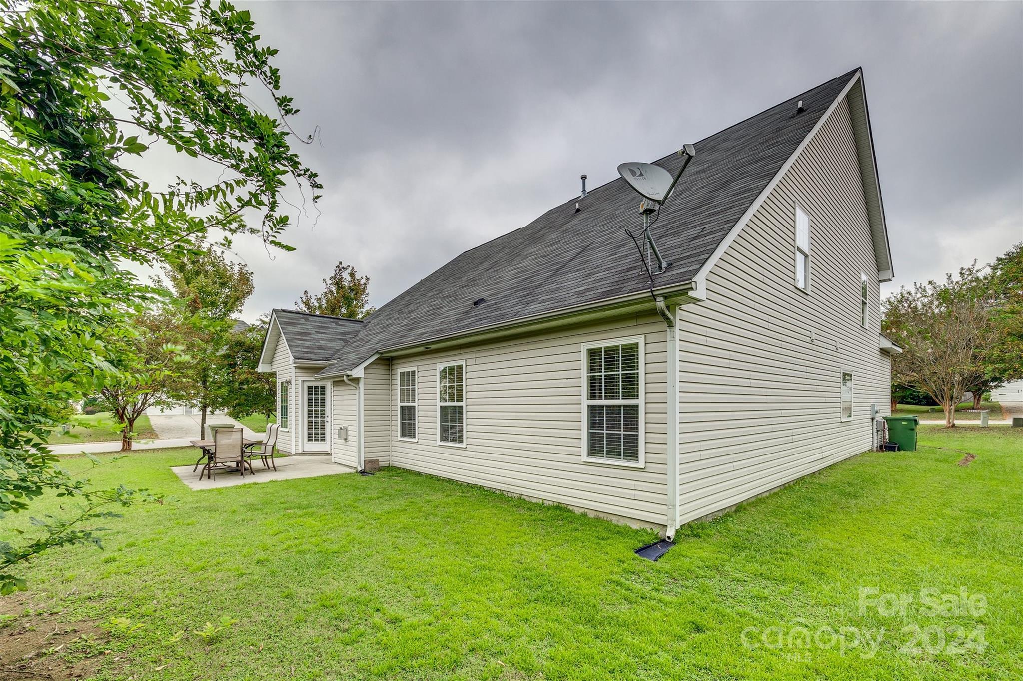 2004 Covered Bridge Court