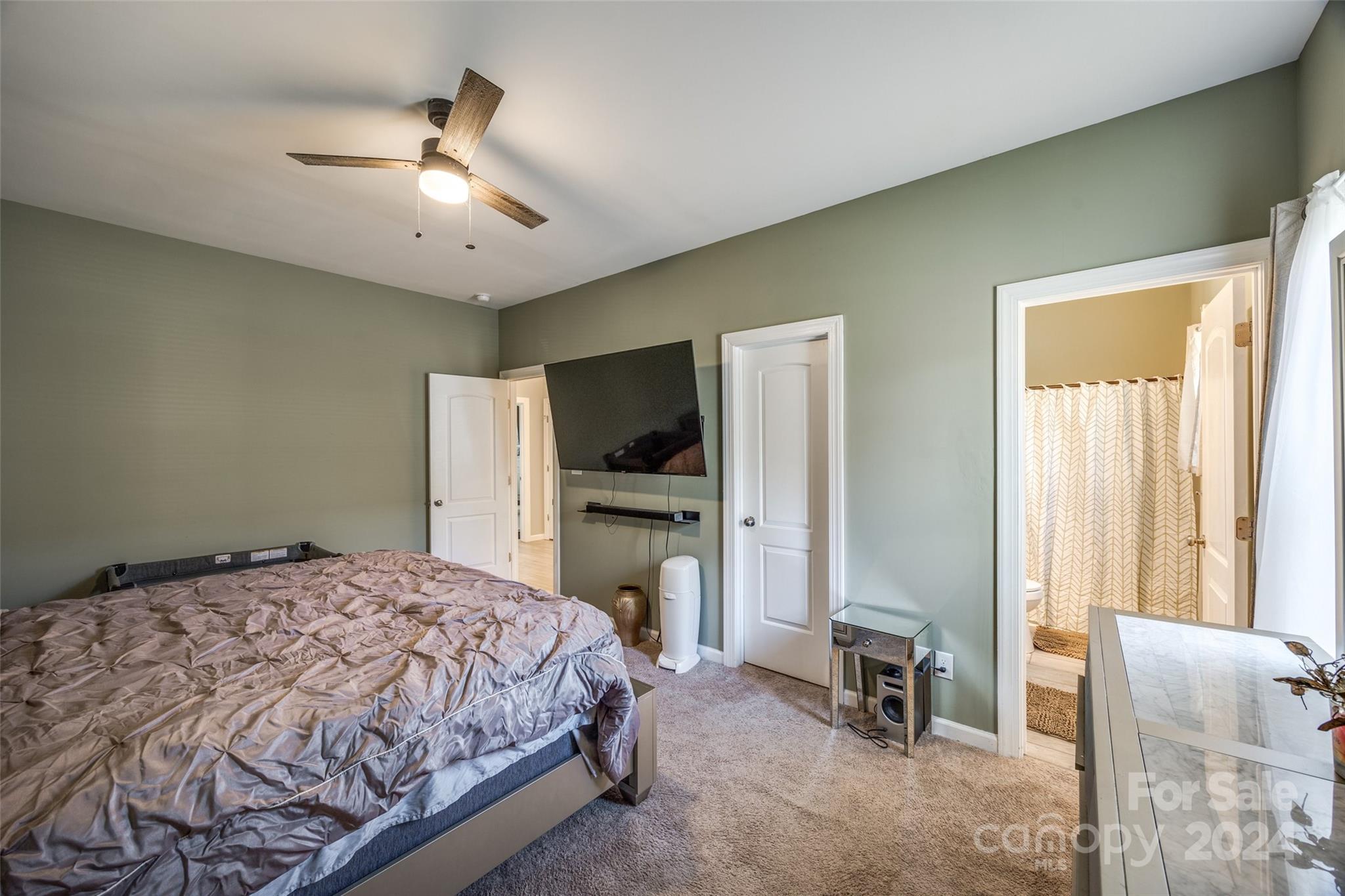 213 E Madison Street