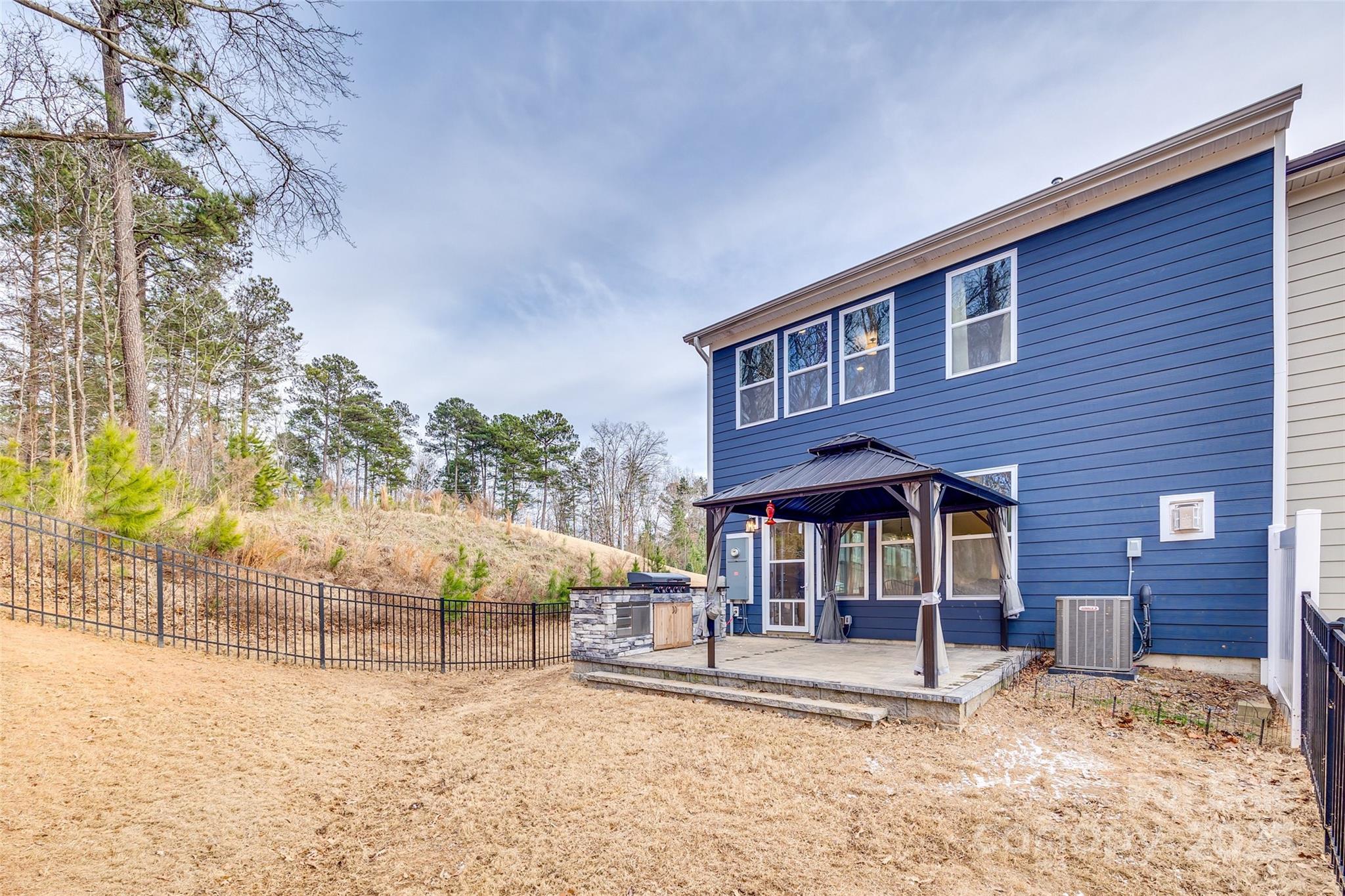 2024 Suttonview Road