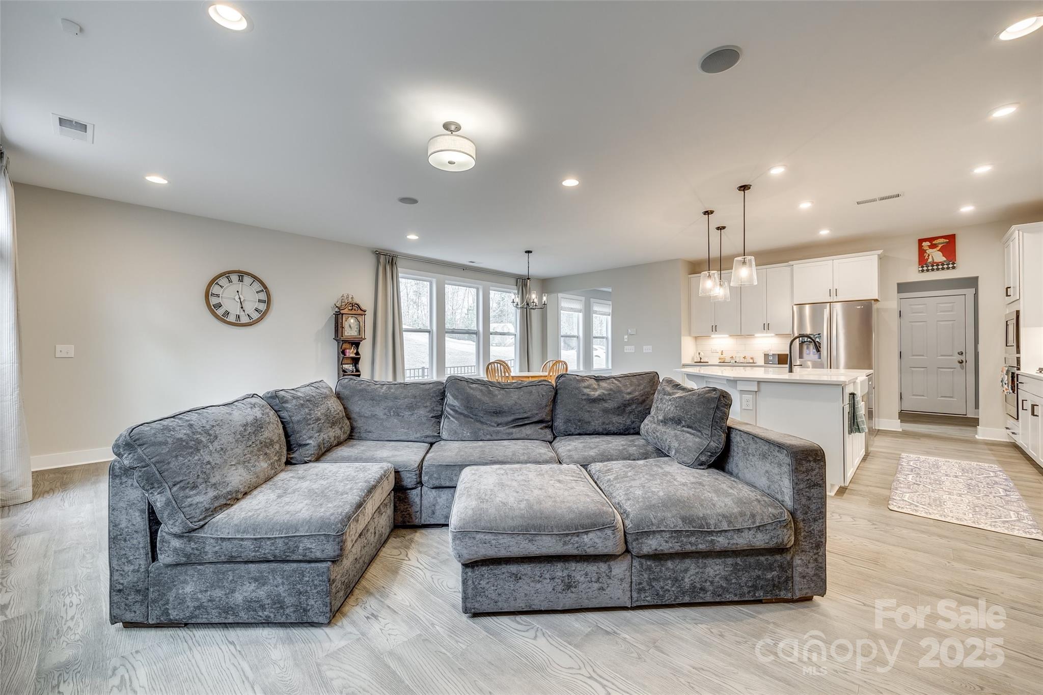 2024 Suttonview Road