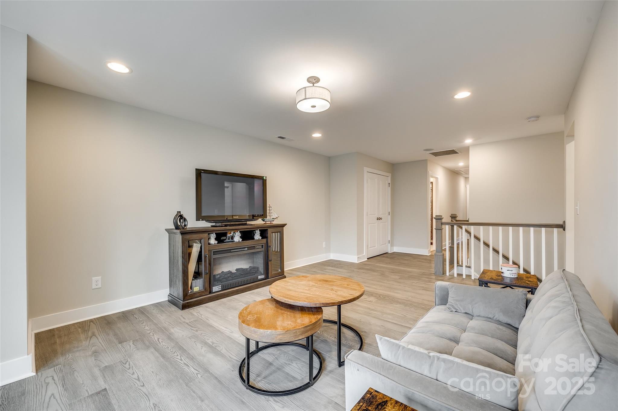 2024 Suttonview Road