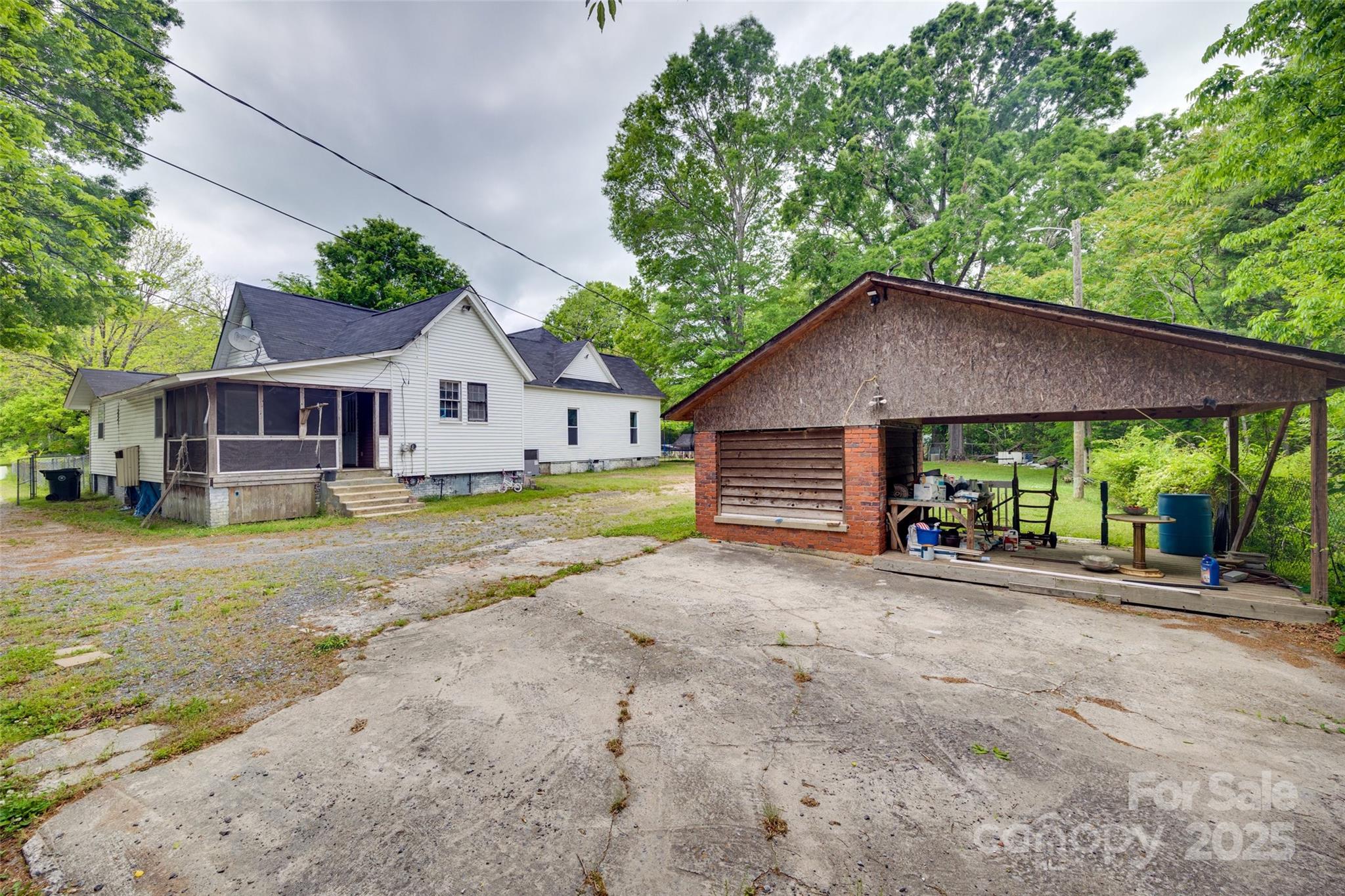 302 Charlotte Street