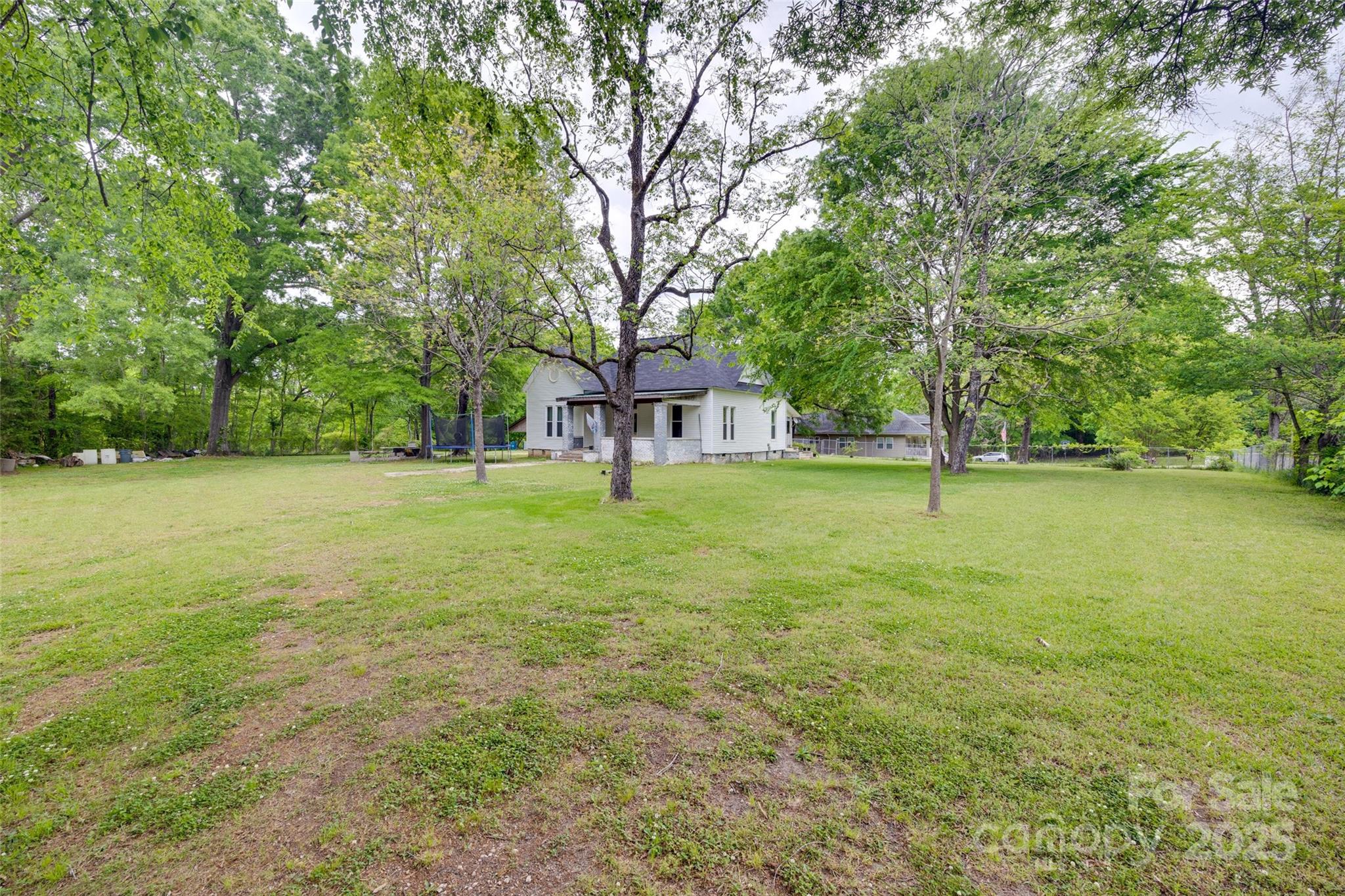 302 Charlotte Street