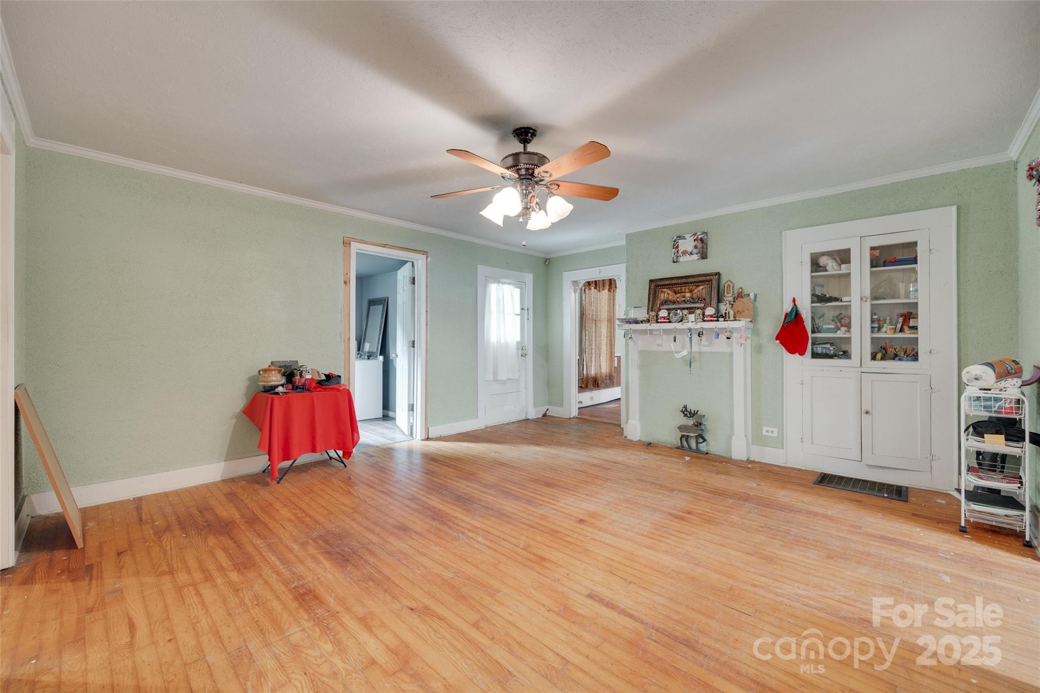 302 Charlotte Street