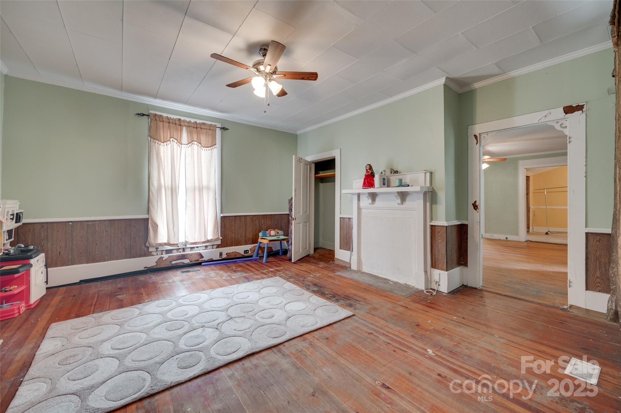 302 Charlotte Street