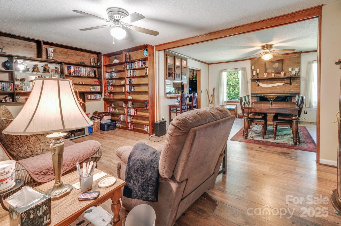 3116 Old Montgomery Place Road