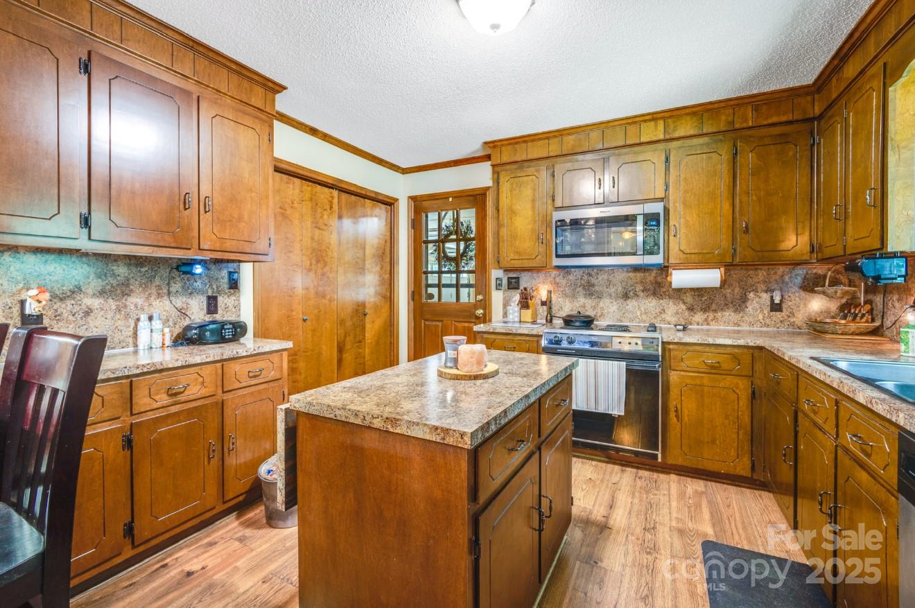 3116 Old Montgomery Place Road