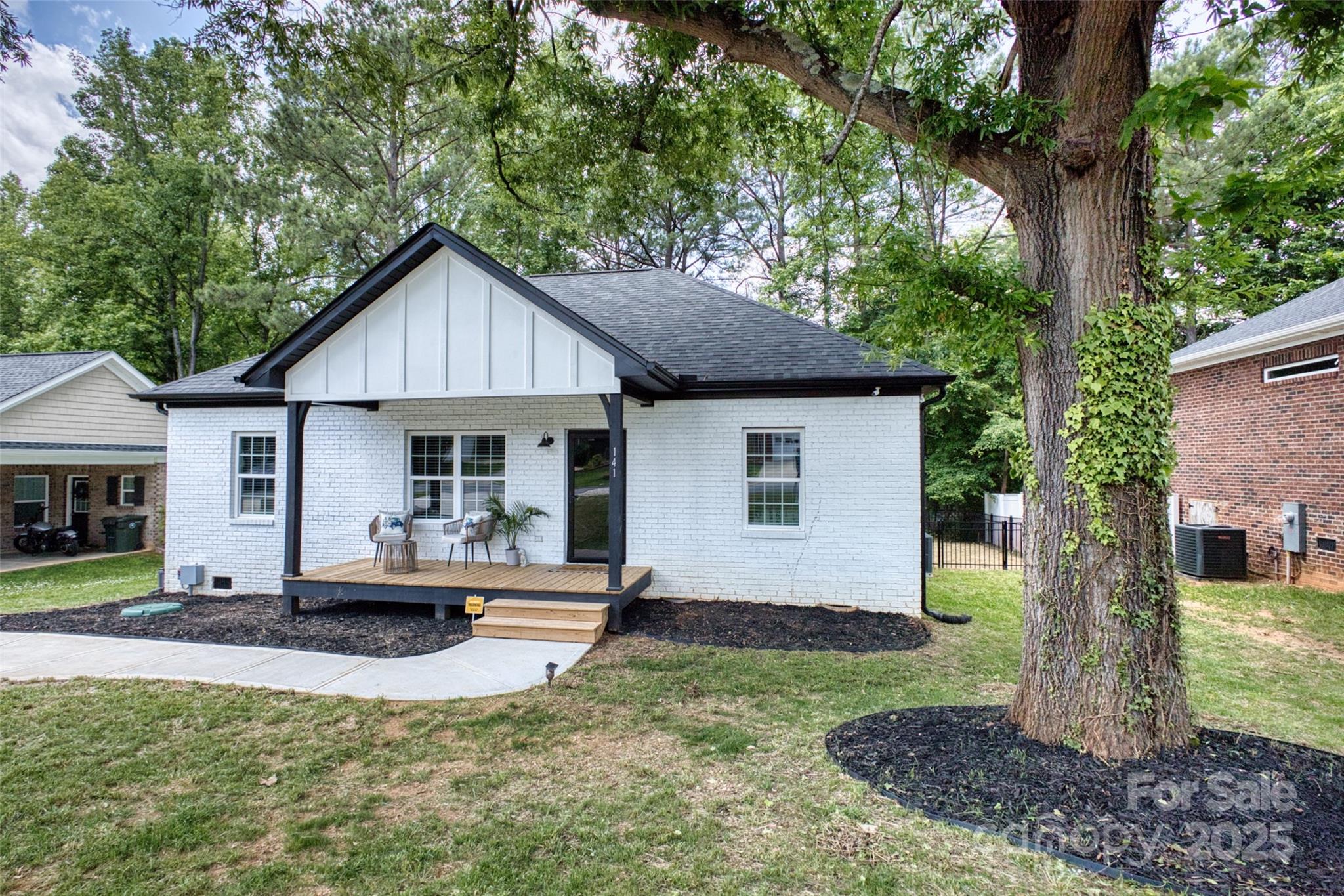 141 Ole Eastpointe Drive