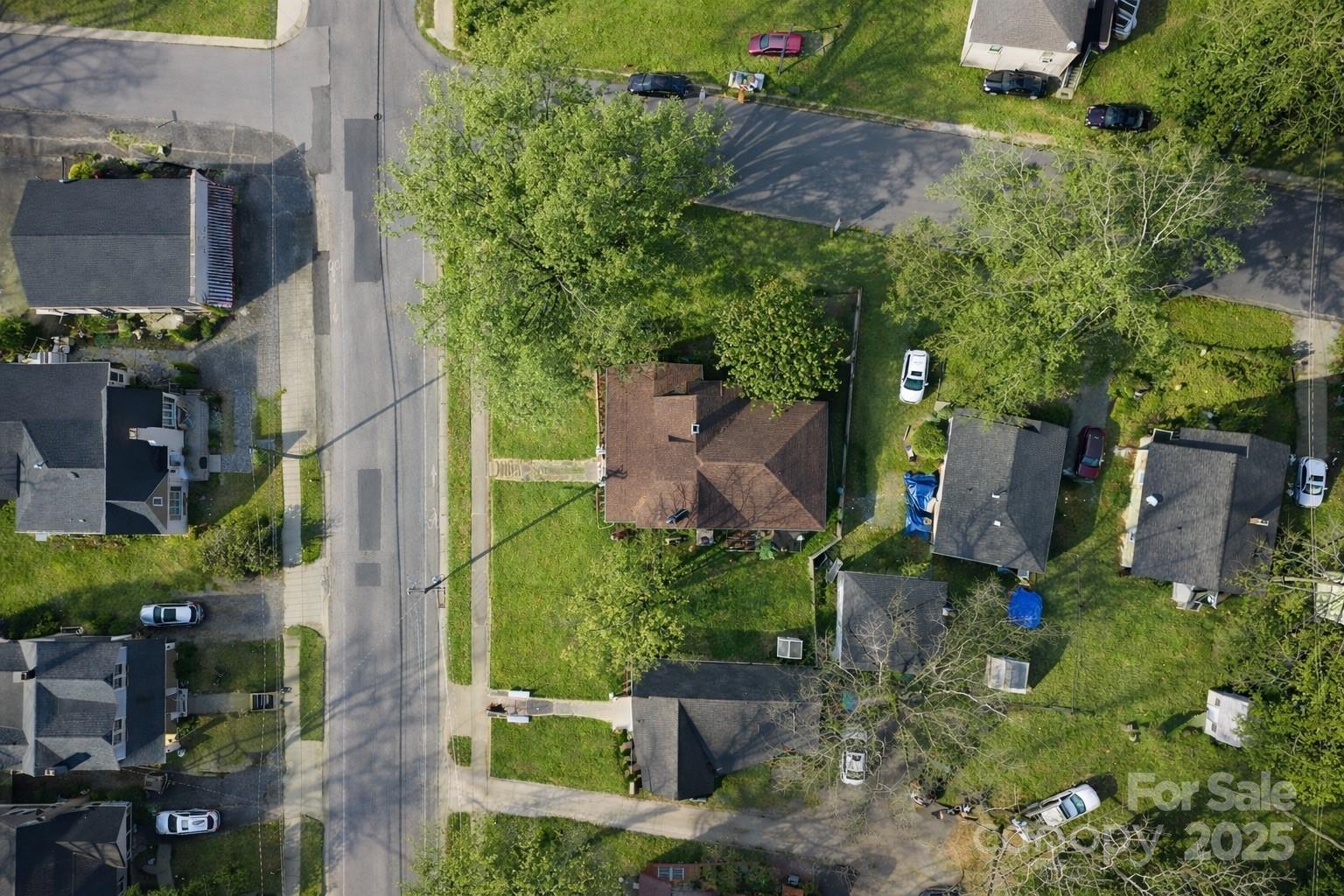 330 Charlotte Avenue