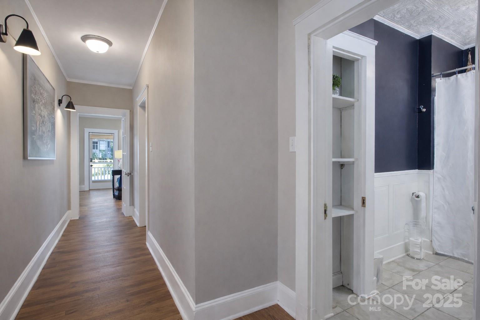 330 Charlotte Avenue