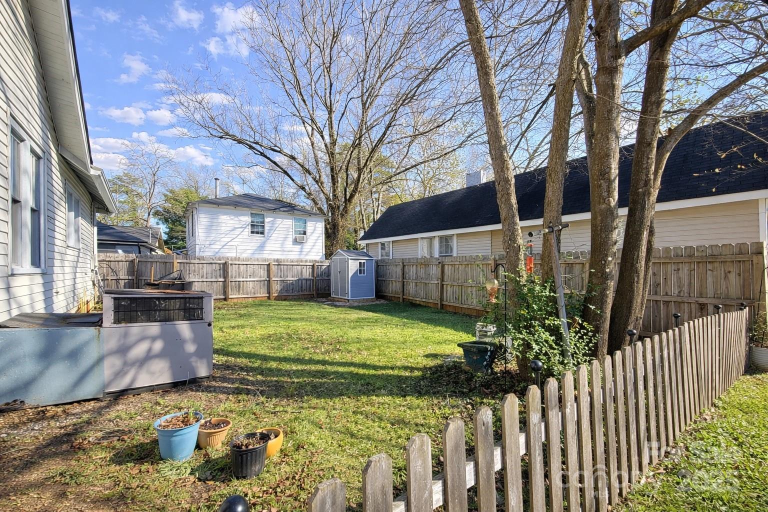 330 Charlotte Avenue