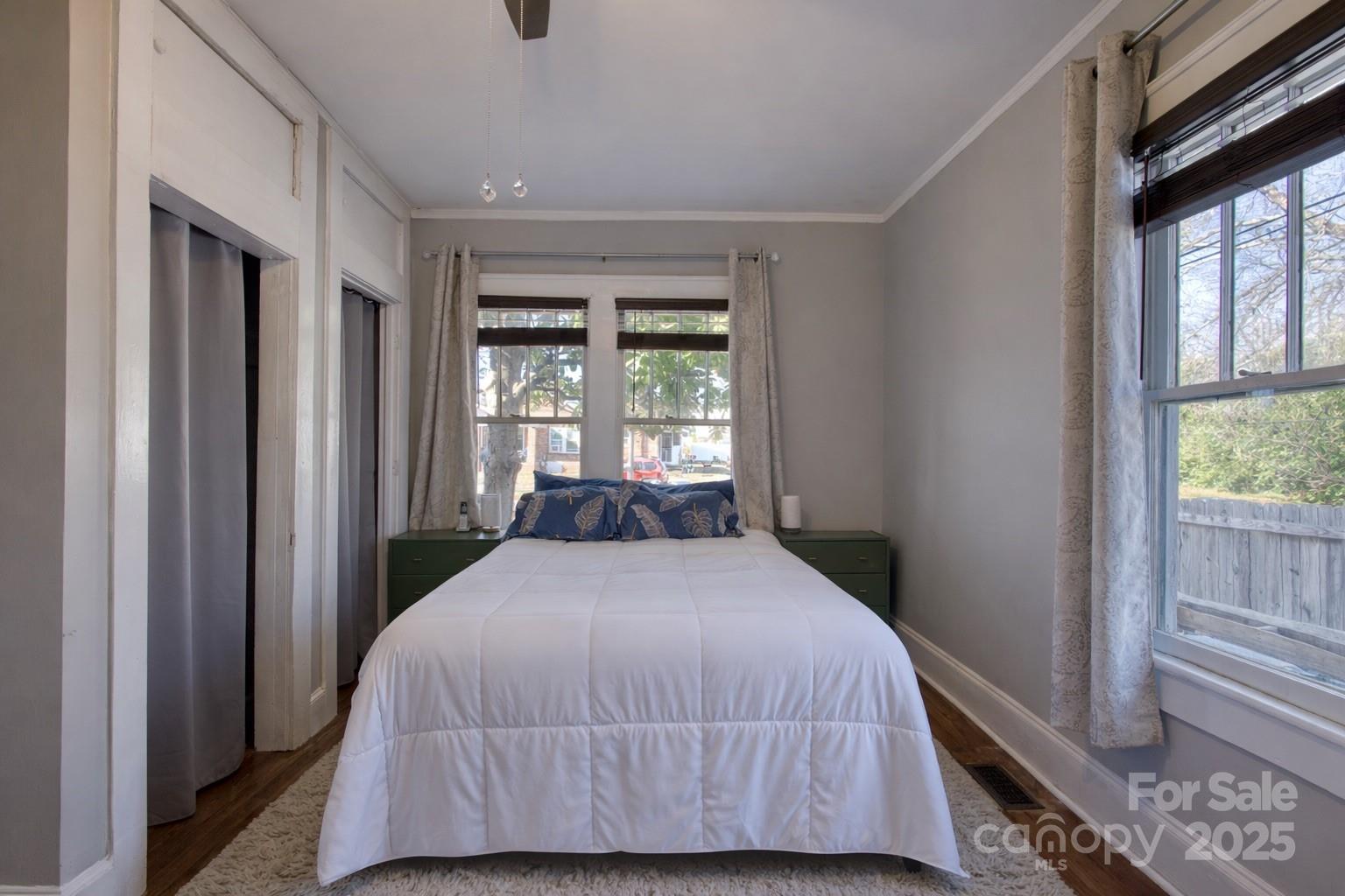 330 Charlotte Avenue