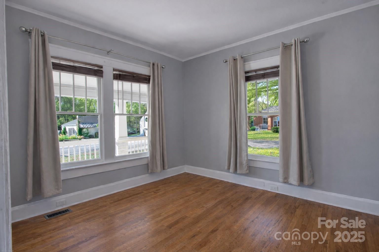 330 Charlotte Avenue