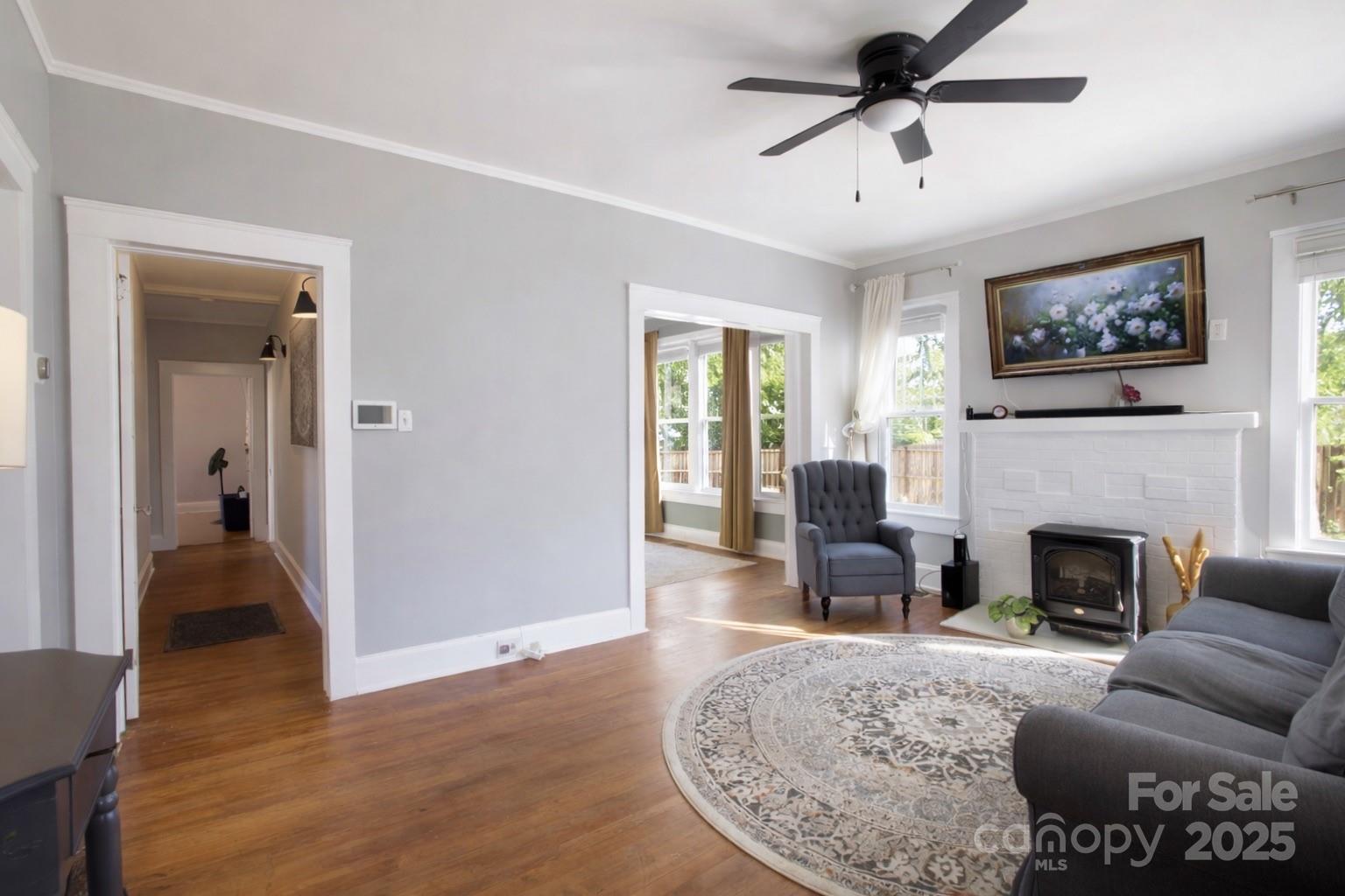 330 Charlotte Avenue